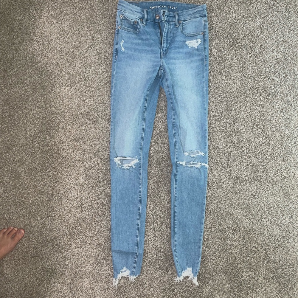 American Eagle Outfitters Women's Blue Ripped Skinny Jeans